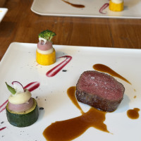 メインのステーキ