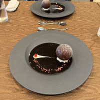 ホットチョコレートをかけていただけるもので、美味しかったです