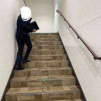 チャペルに向かう階段
写真を自由に貼れる