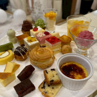 いろいろな種類のデザートビュッフェも好評でした