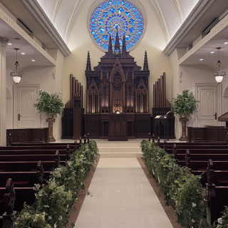 ステンドグラスが綺麗でした。リングドッグ可です。