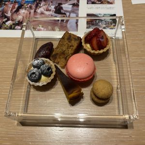 デザートビュッフェに出てくるスイーツです。美味しかったです。|785972さんの宮の森フランセス教会の写真(2662049)