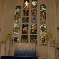 青いバージンロードが綺麗