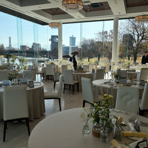 右側にあるカーテンを閉めることが可能なようです。|786009さんのキュイジーヌ フランセーズ ラ・シャンスの写真(2615700)