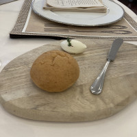 パンとバターがとても美味しい