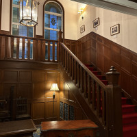 邸内の階段です。