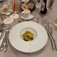 2番目の前菜。鮑のヴァプールと肝の芳醇なソース