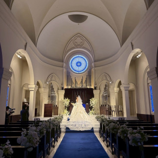 青いバージンロードがとっても大好きです