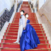 シンボルの赤い大階段は写真映え＆高級感◎