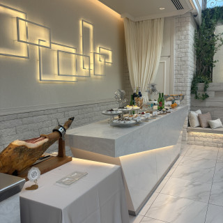 挙式会場出て、披露宴会場向かう前のウェルカムスペース