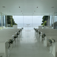 海まで見渡せるチャペルです。