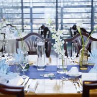 披露宴会場のセッティングも綺麗にしていただきました。