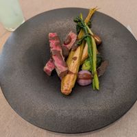 メインディッシュのお肉