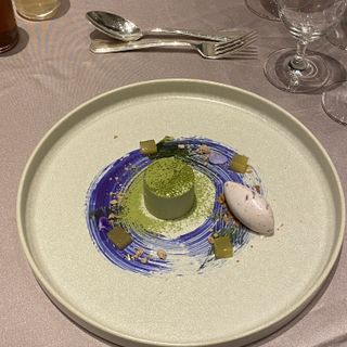 コースのデザートです。