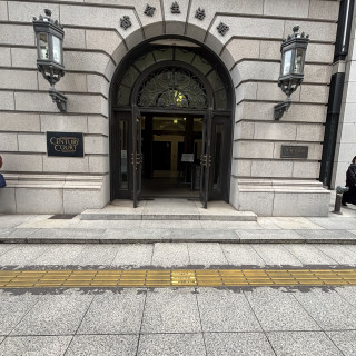 外から入場する際の入り口です