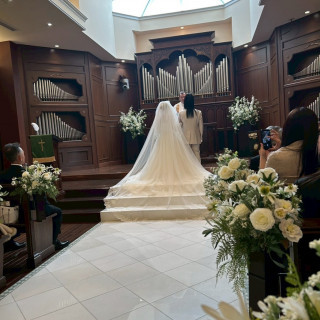 天窓からの光が差し込んで幸せが降り注がれてる感じでホッコリ