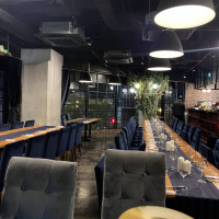 窓が大きくて素敵です。会場の広さもちょうど良いです。