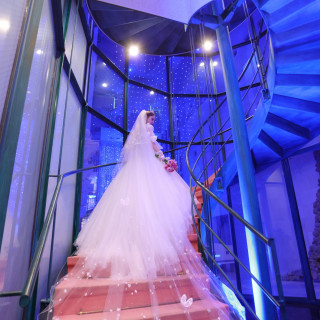 螺旋階段での新婦です