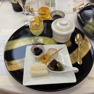 前菜プレート。少しずつで食べやすかったです