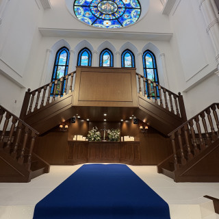 チャペル1階。オプションの絨毯は青と赤を選択可能。