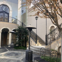 式場敷地内の階段