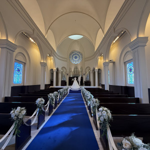 開放的なチャペル。珍しい青いバージンロード。|787187さんのアニヴェルセル 柏の写真(2619992)