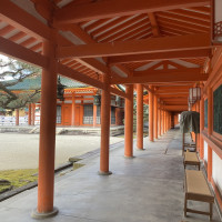 この回廊を通って挙式会場に向かうのに憧れを持ちました