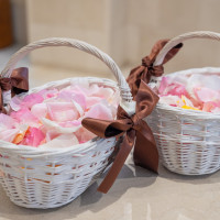 フラワーシャワー（カゴは会場準備）