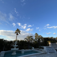 白基調会場横ガーデン