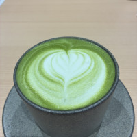 スタッフの方が練習中の抹茶ラテをいただきました。笑