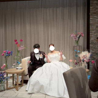 カーテンが開くとガラス張りで絶景です
飾花がかわいい！