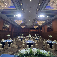 披露宴会場のメインテーブルからの眺め