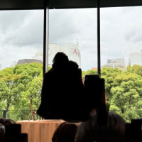 背景の緑が映える会場でした。