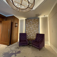 大人数披露宴会場ロビー