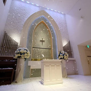 挙式会場です。
フラワーシャワーが綺麗