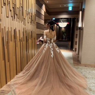 披露宴会場のドアの前です