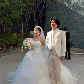 チャペルから出てフラワーシャワー後