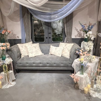 披露宴会場の高砂席