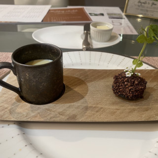 試食の前菜とスープ