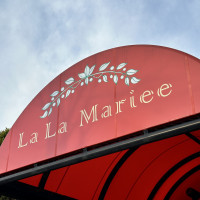 アルページュの入り口