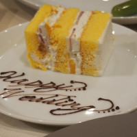 私達とゲストみんなのプレートにメッセージを入れました