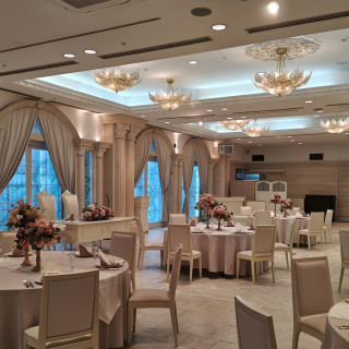 選べる披露宴会。エレベーター扉が開いた時に感動した会場。