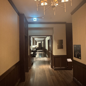 チャペルまでの廊下|788115さんのTHE CONDER HOUSE（ザ・コンダーハウス）の写真(2623790)