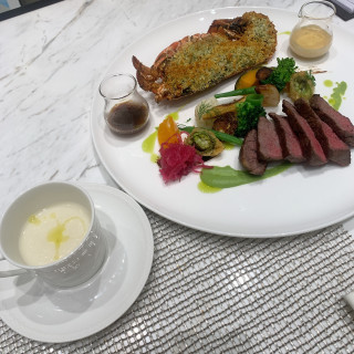 お食事をいただきました!
お肉も柔らかくてとて美味しかった!