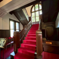 前撮りの王道カットで使われている階段 本当に素敵でした