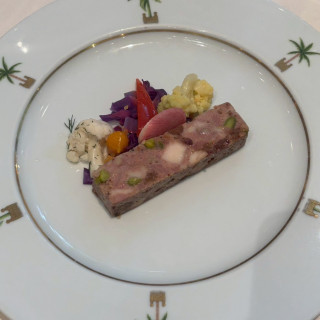 最初の前菜です