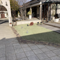 ガーデンから見た披露宴会場