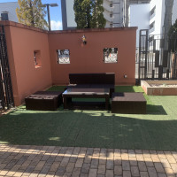 チャペル前ガーデンの椅子