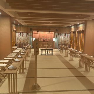 会場