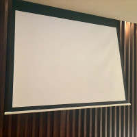 チャペルでこの大きさのスクリーンが出るのがすごいと思います。